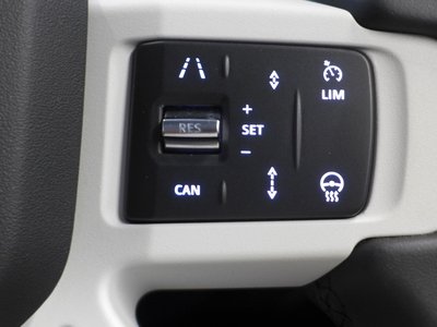 صورة مصغرة 46 لـ 2025 LAND Rover DEFENDER