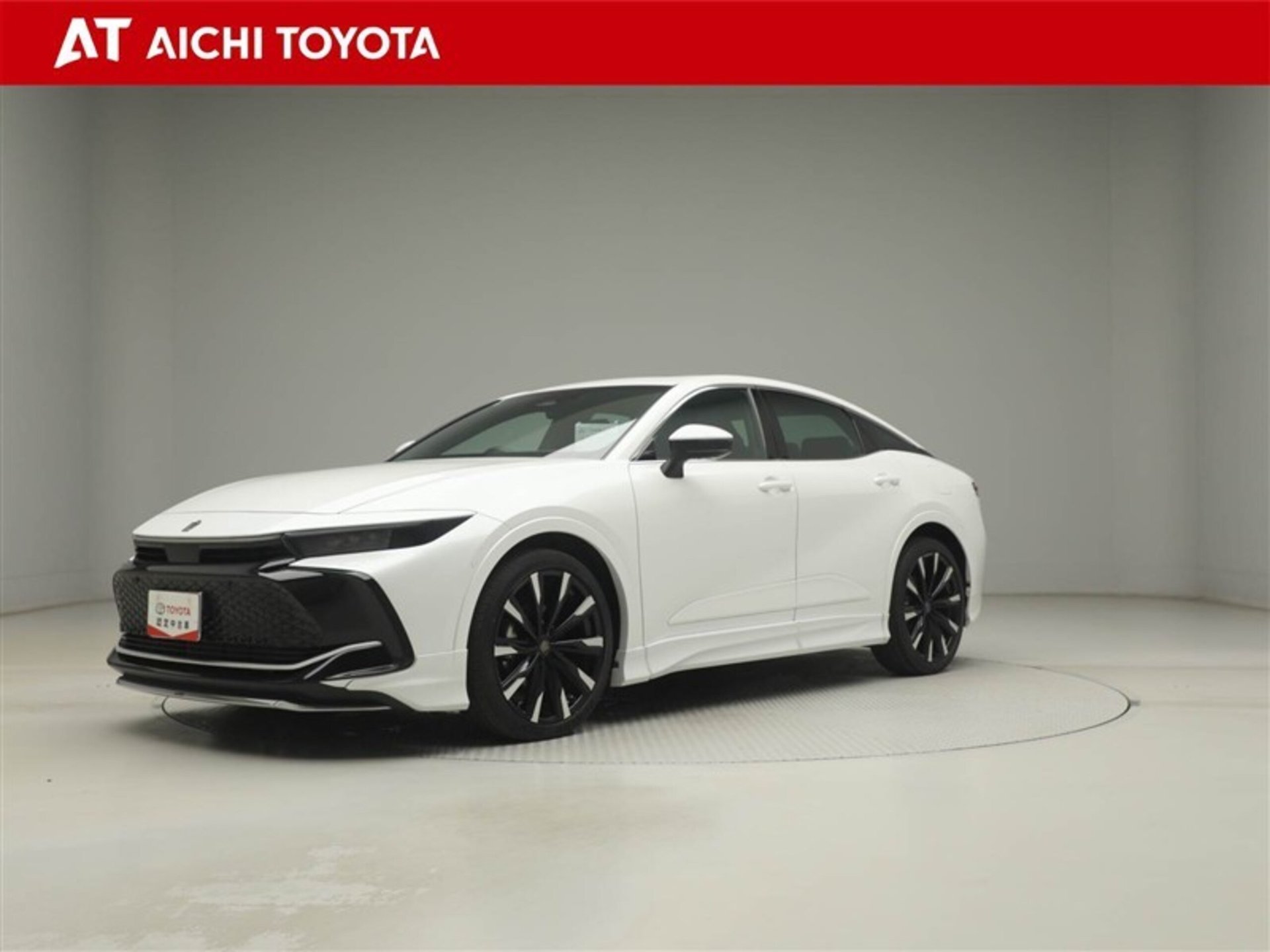 TOYOTA CROWN CROSSOVER - View 1