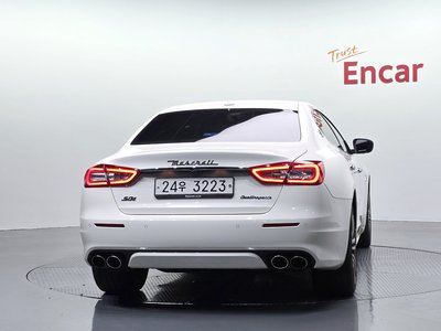 صورة 3 لـ 2018 Maserati QUATTROPORTE
