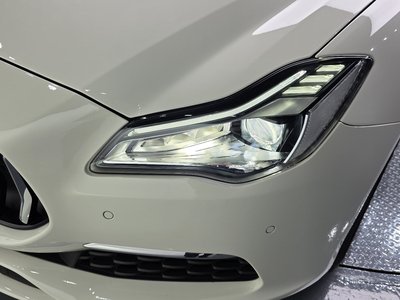 صورة 9 لـ 2018 Maserati QUATTROPORTE
