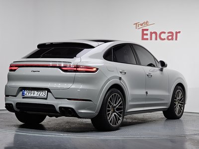 PORSCHE CAYENNE - 4