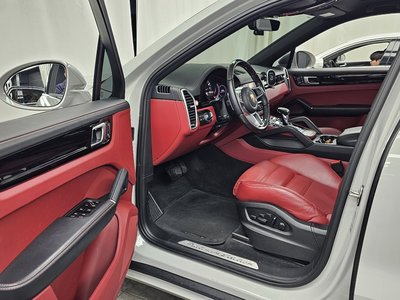 PORSCHE CAYENNE - 10