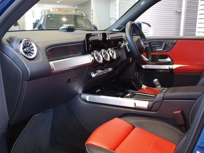 MERCEDES-BENZ GLB - 8