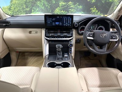 TOYOTA LAND CRUISER 300 - 2