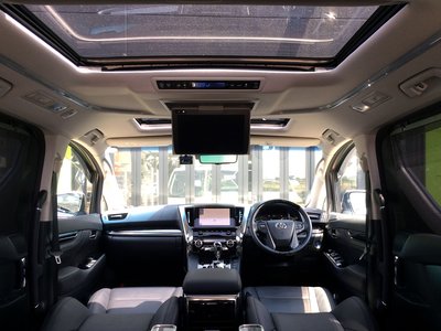 TOYOTA ALPHARD - 2