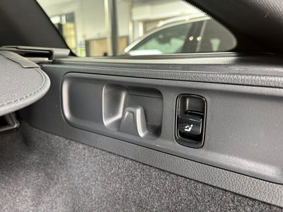 2023 Mercedes-BENZ C-CLASS AMG 缩略图 49