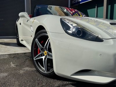 FERRARI CALIFORNIA - 9