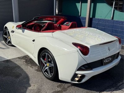 FERRARI CALIFORNIA - 4