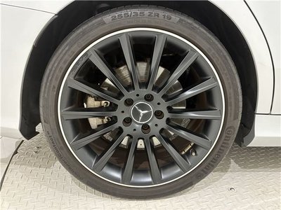 2018 Mercedes-BENZ C-CLASS AMG thumbnail 27