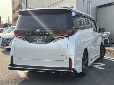 2025 Toyota VELLFIRE — фото 2