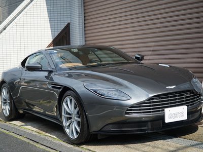 ASTON MARTIN DB11 - 1