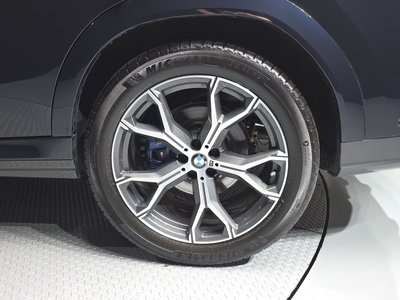 2023 BMW X6 照片 8