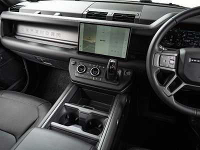 صورة مصغرة 41 لـ 2025 LAND Rover DEFENDER