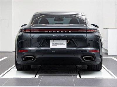 PORSCHE PANAMERA - 4