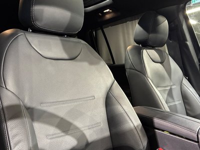 MERCEDES-BENZ GLB - 8