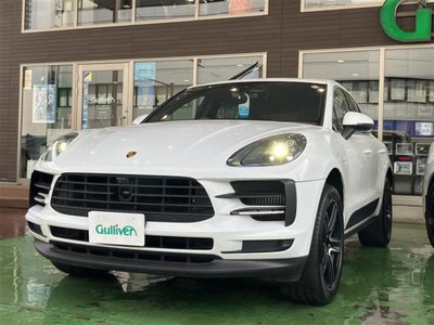 PORSCHE MACAN - 6