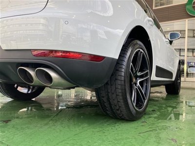 2019 Porsche MACAN — миниатюра 24