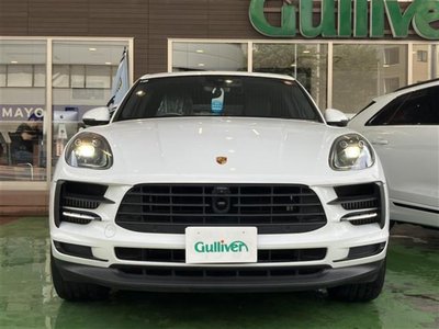 PORSCHE MACAN - 5