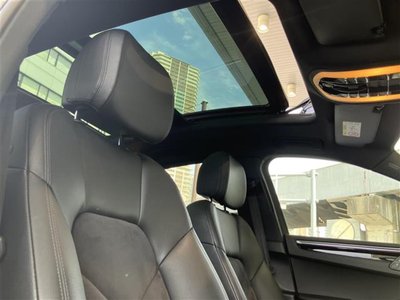 PORSCHE MACAN - 2