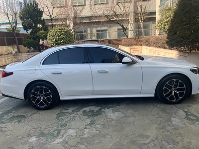 MERCEDES-BENZ E-CLASS - 7