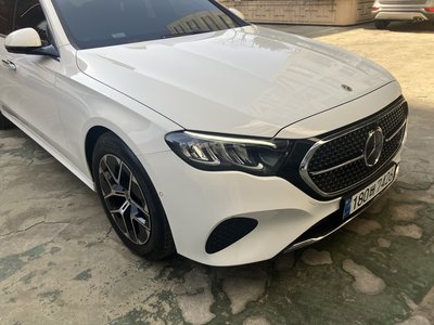 MERCEDES-BENZ E-CLASS - 1