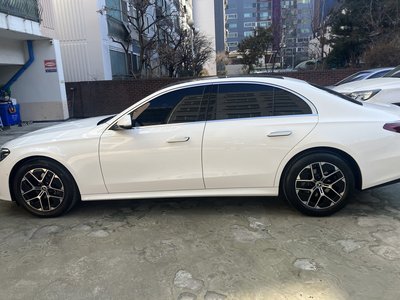 MERCEDES-BENZ E-CLASS - 6