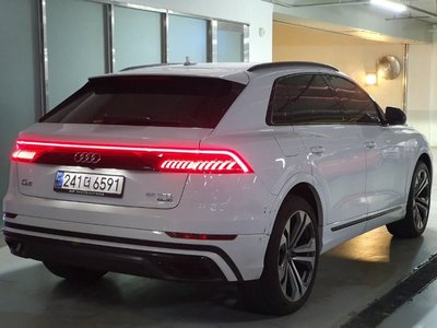 AUDI Q8 - 6