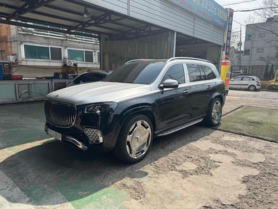 MERCEDES-BENZ GLS - 1