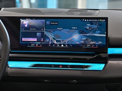 2025 BMW 5 SERIES — миниатюра 18