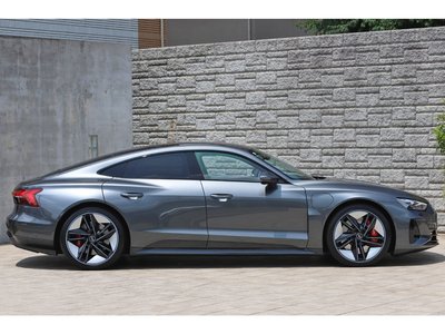 صورة 6 لـ 2021 AUDI RS E-TRON GT