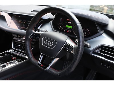 2021 AUDI RS E-TRON GT — фото 38