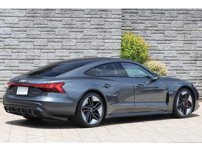 صورة 2 لـ 2021 AUDI RS E-TRON GT