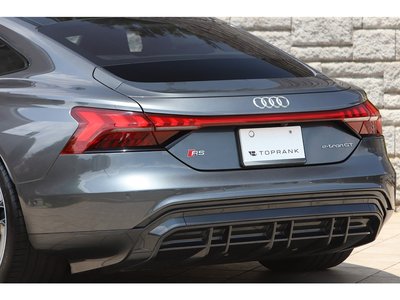 2021 AUDI RS E-TRON GT — фото 30