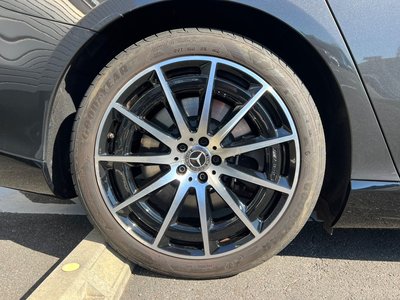 MERCEDES-BENZ EQS - 9