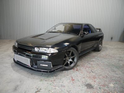 NISSAN SKYLINE GT-R