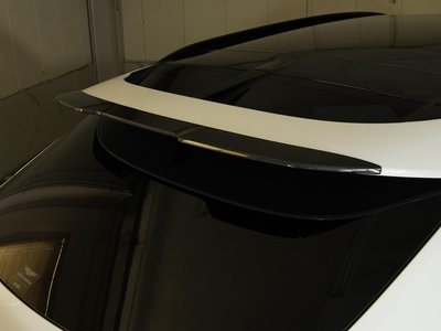 صورة 16 لـ 2022 Aston Martin DBX
