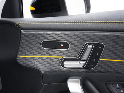 2025 Mercedes-BENZ A-CLASS AMG — миниатюра 13