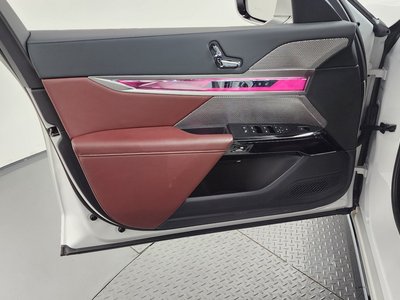صورة مصغرة 14 لـ 2024 BMW 7 SERIES
