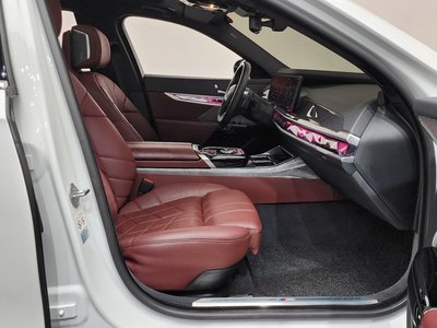 صورة مصغرة 16 لـ 2024 BMW 7 SERIES