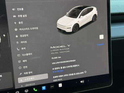صورة 8 لـ 2025 Tesla MODEL Y