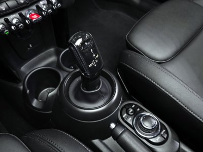 MINI CONVERTIBLE - 9