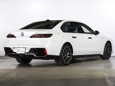 BMW 7 SERIES - 2