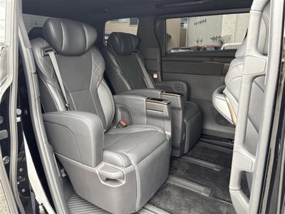TOYOTA VELLFIRE - 10