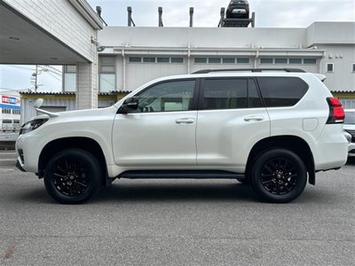 TOYOTA LAND CRUISER - 9