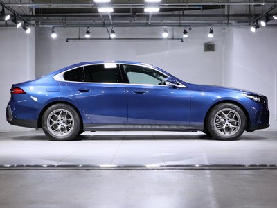 BMW 5 SERIES - 5