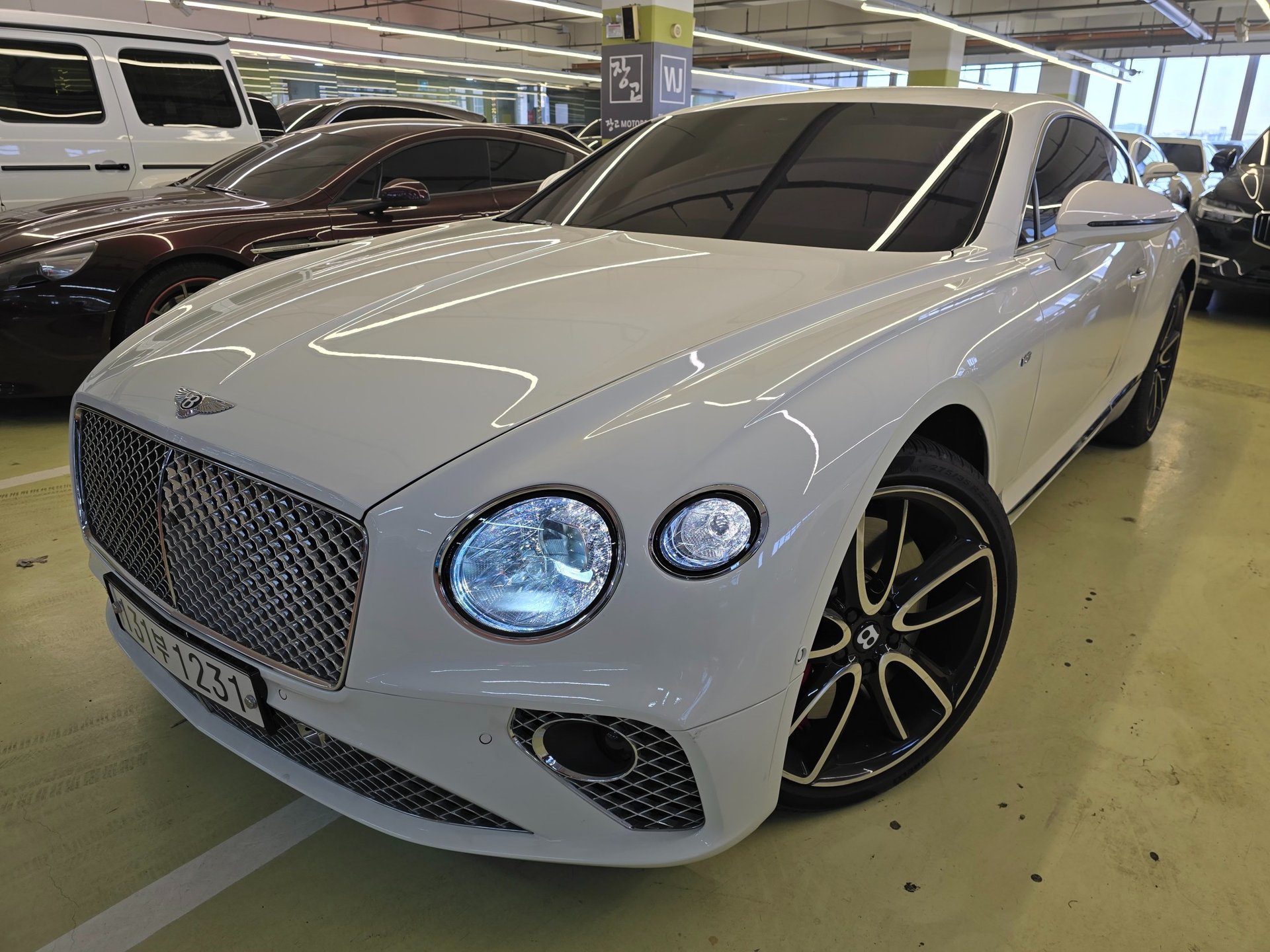 BENTLEY CONTINENTAL - View 1