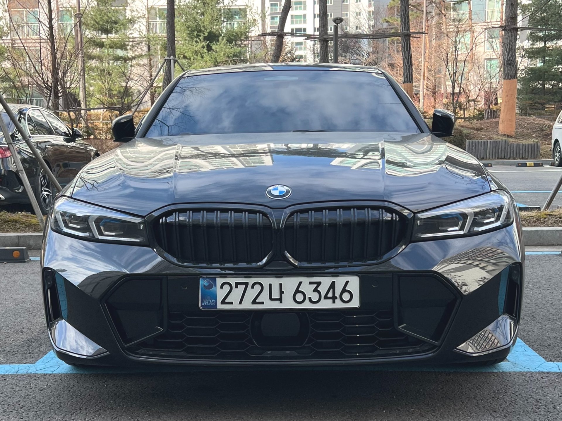 BMW 3 SERIES - View 1