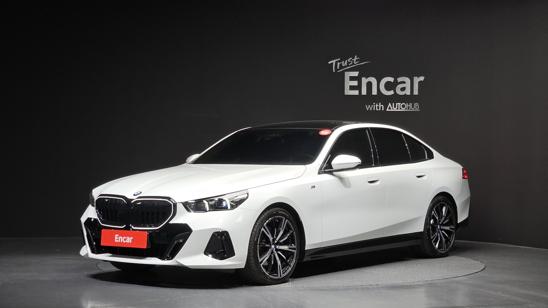 BMW 5 SERIES - View 1