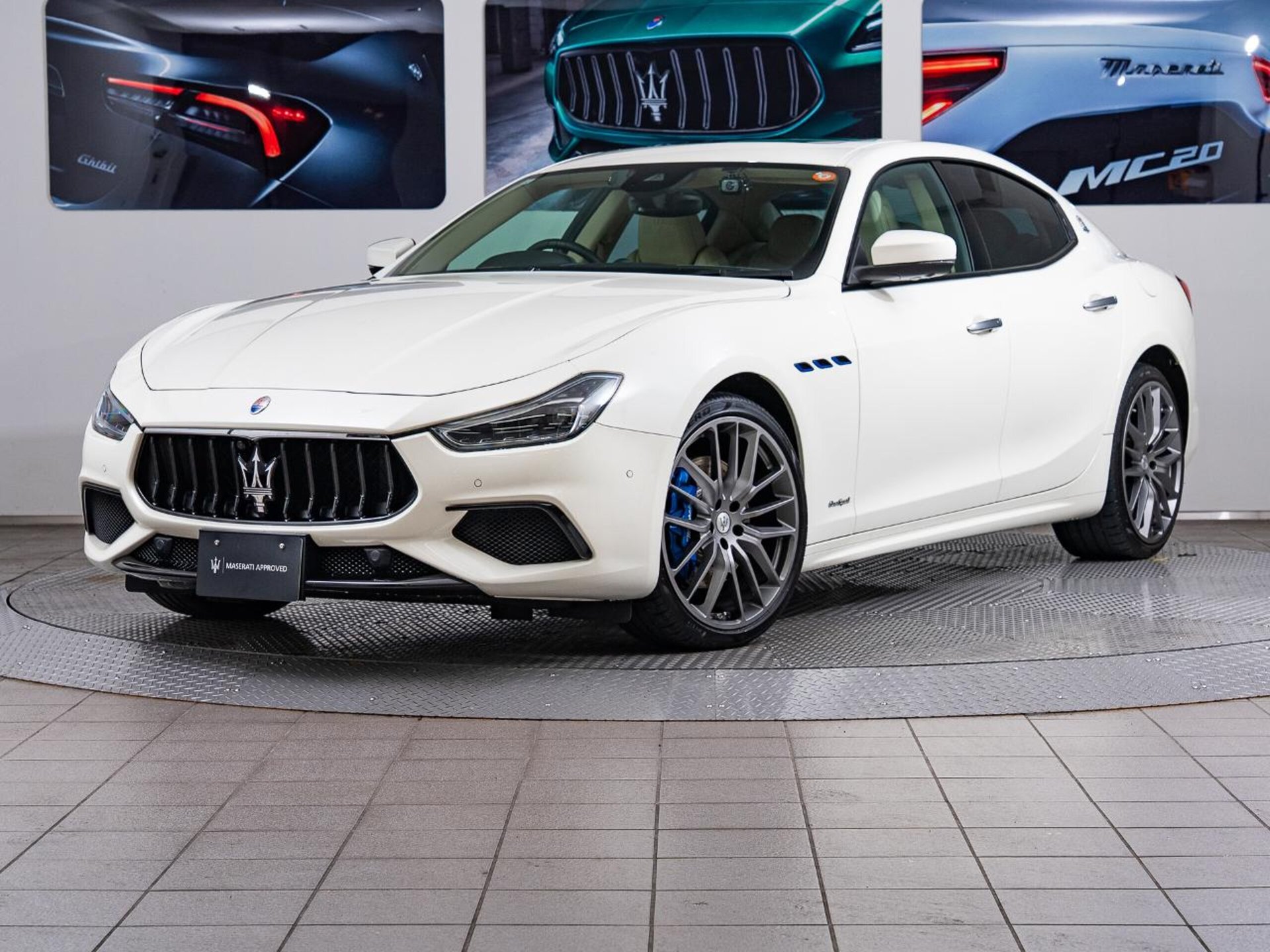 MASERATI GHIBLI - View 1