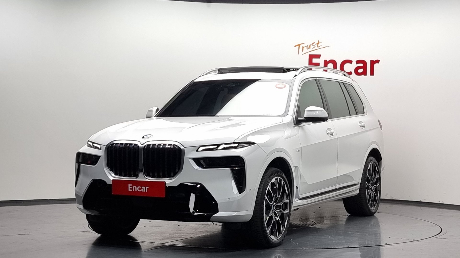 BMW X7 - View 1